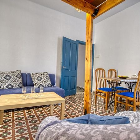 Mascot Bar Street Apartments Rhodes City Екстериор снимка