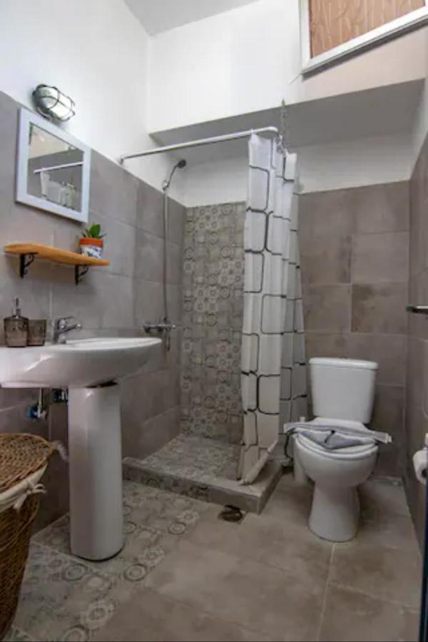 Mascot Bar Street Apartments Rhodes City Екстериор снимка