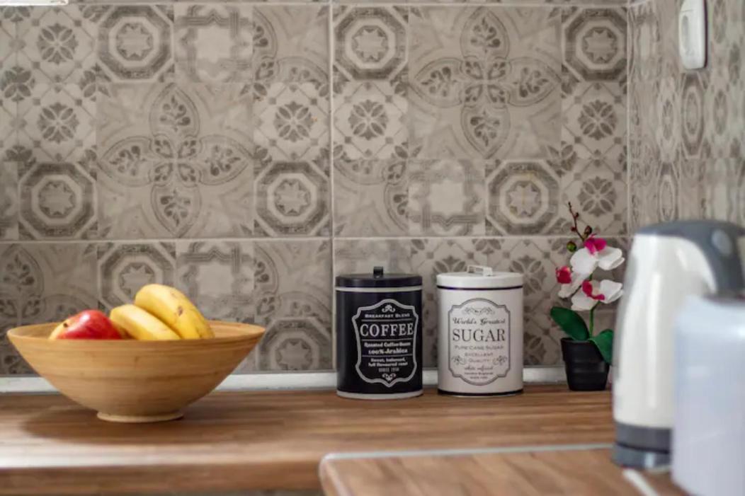 Mascot Bar Street Apartments Rhodes City Екстериор снимка