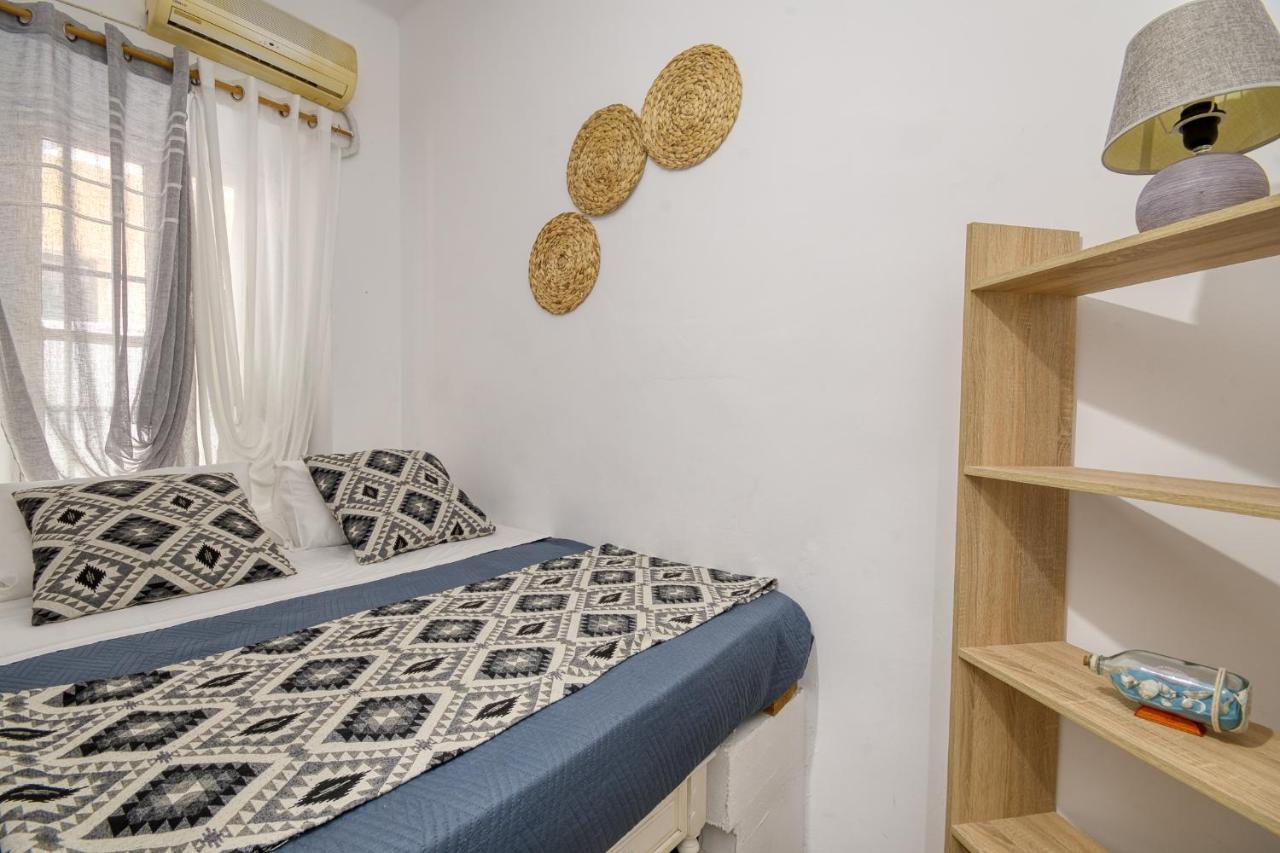 Mascot Bar Street Apartments Rhodes City Екстериор снимка